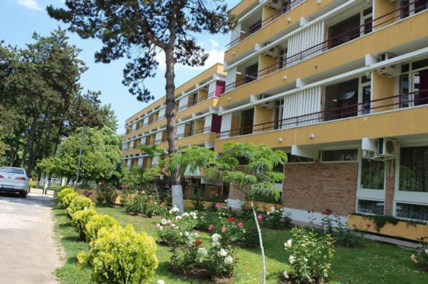 Hotel Sara Neptun Bagian luar foto